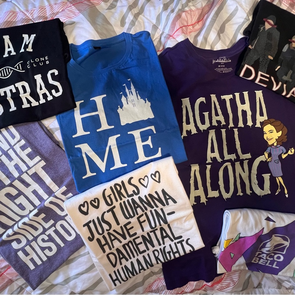 Lot of Graphic Short Sleeve Tees Size Medium